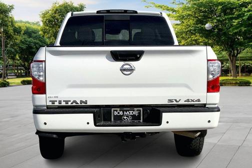 2021 Nissan Titan SV