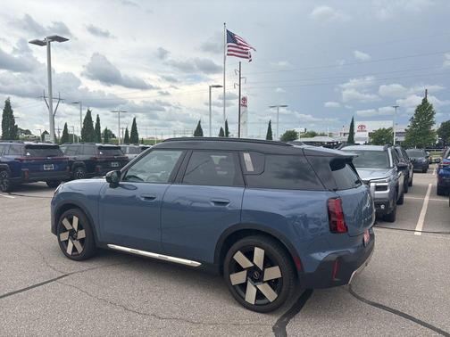 Slate Blue Metallic 2025 MINI Countryman S