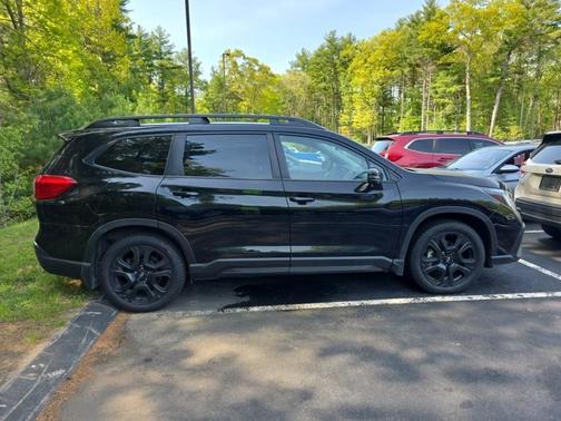 Crystal Black Silica 2023 Subaru Ascent Onyx Edition Limited