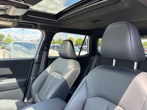 Crystal White Pearl 2026 Subaru Outback Premium