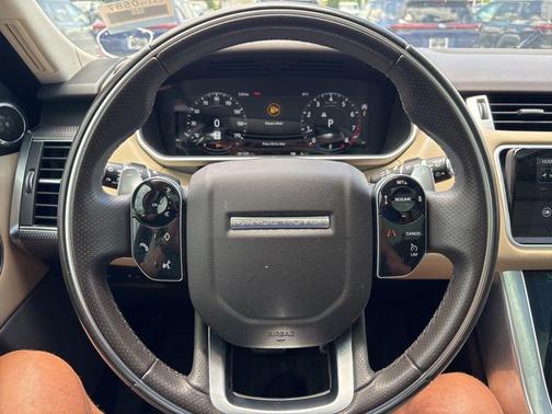 Yulong White 2019 Land Rover Range Rover Sport 5.0L Supercharged Dynamic