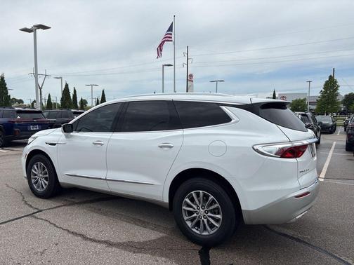 Summit White 2024 Buick Enclave Essence