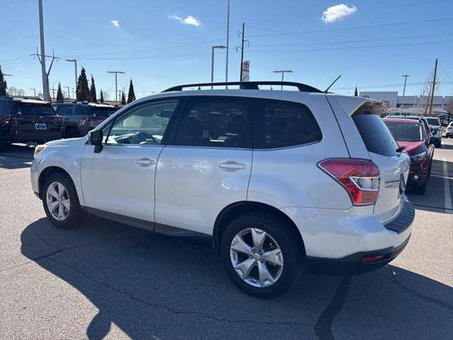 2014 Subaru Forester 2.5i Touring