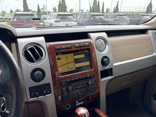 White 2010 Ford F-150 Lariat SuperCrew