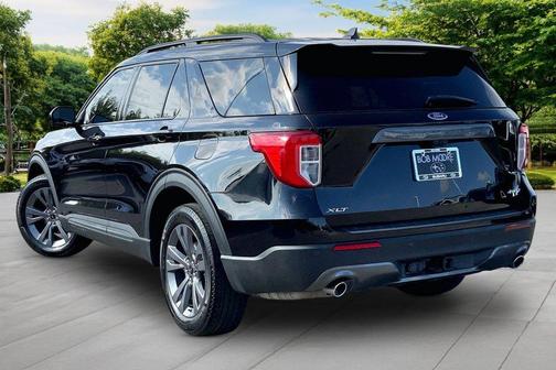 Black Metallic 2023 Ford Explorer XLT
