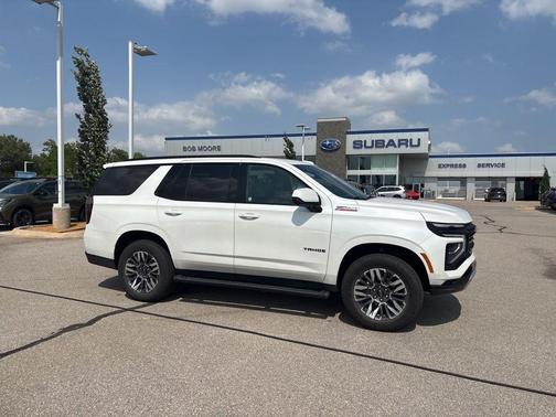 Iridescent Pearl Tricoat 2025 Chevrolet Tahoe Z71