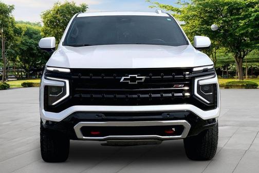 Iridescent Pearl Tricoat 2025 Chevrolet Tahoe Z71
