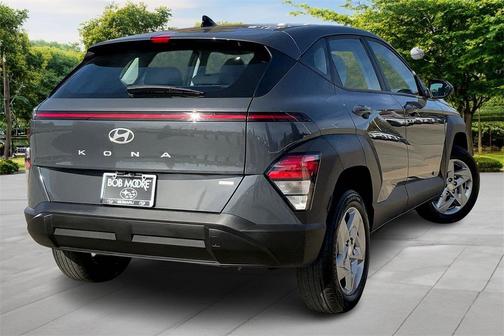 2024 Hyundai KONA SE