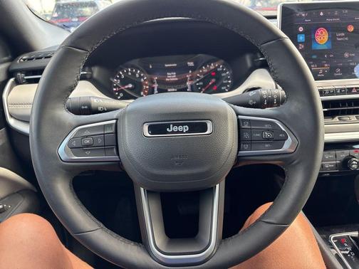 Silver Zynith 2025 Jeep Compass Limited
