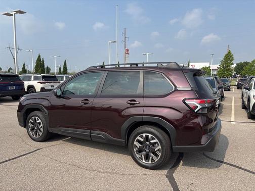 Dark Mahogany 2026 Subaru Forester Premium