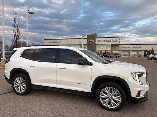 2024 GMC Acadia Elevation