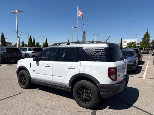 Oxford White 2021 Ford Bronco Sport Badlands