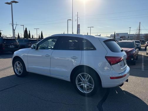 2017 Audi Q5 2.0T Premium Plus
