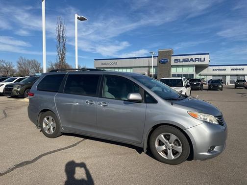 2011 Toyota Sienna LE