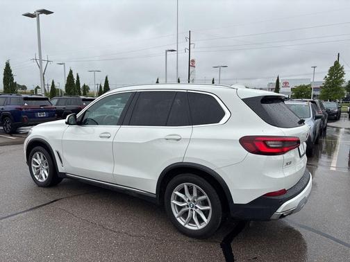 Alpine White 2020 BMW X5 xDrive40i
