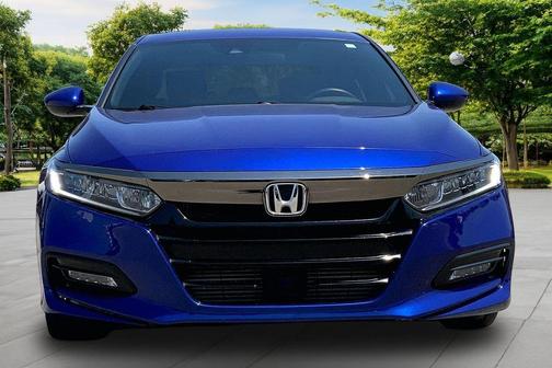 Still Night Pearl 2018 Honda Accord Sport
