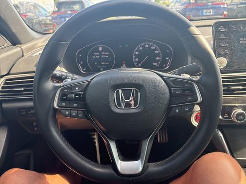 Still Night Pearl 2018 Honda Accord Sport