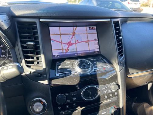 2014 INFINITI QX70 Base