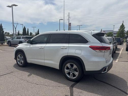 Blizzard Pearl 2019 Toyota Highlander Limited