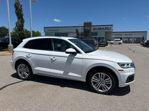 2020 Audi Q5 40 Premium Plus