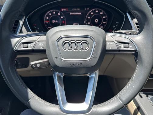 2020 Audi Q5 40 Premium Plus