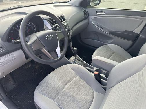 Century White 2016 Hyundai Accent SE