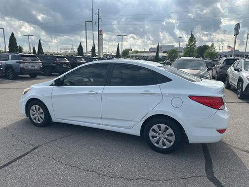 Century White 2016 Hyundai Accent SE