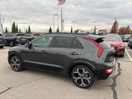2023 Kia Niro EX Touring