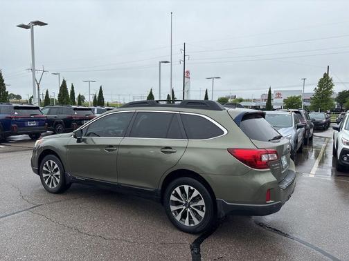 Wilderness Green Metallic 2017 Subaru Outback 2.5i Limited