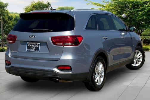 2020 Kia Sorento LX