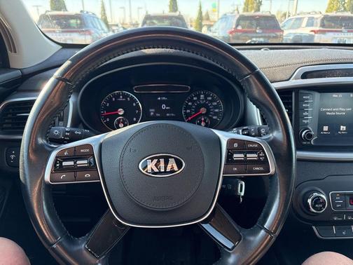 2020 Kia Sorento LX