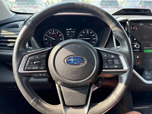 Crystal White Pearl 2024 Subaru Ascent Touring