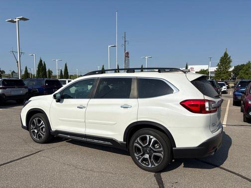 Crystal White Pearl 2024 Subaru Ascent Touring