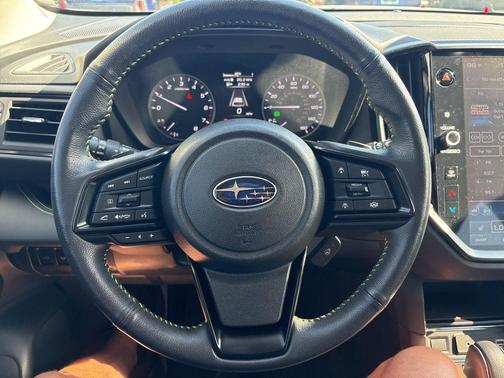 Crystal White Pearl 2023 Subaru Ascent Onyx Edition
