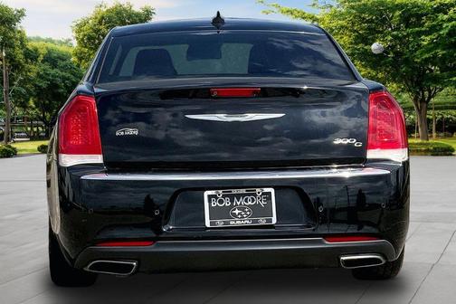 Gloss Black 2017 Chrysler 300C Base