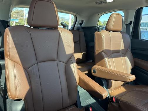 2022 Subaru Ascent Touring 7-Passenger