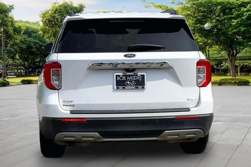 Star White 2020 Ford Explorer XLT