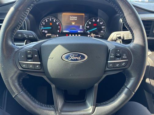 Star White 2020 Ford Explorer XLT