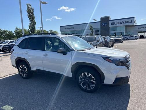 2025 Subaru Forester Premium