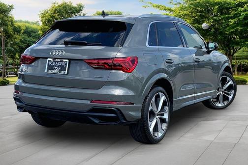 Chronos Gray Metallic 2021 Audi Q3 45 S line Premium
