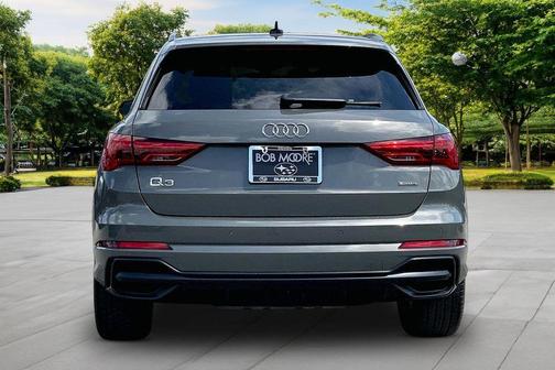 Chronos Gray Metallic 2021 Audi Q3 45 S line Premium