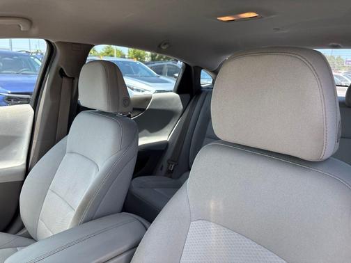 Silver Ice Metallic 2016 Chevrolet Malibu 1LT