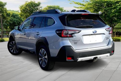 2025 Subaru Outback Touring