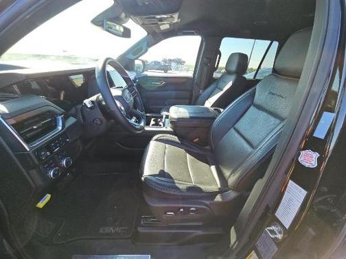 Onyx Black 2025 GMC Yukon Denali