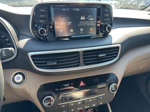 Cream White 2020 Hyundai TUCSON Limited