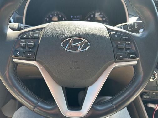 Cream White 2020 Hyundai TUCSON Limited