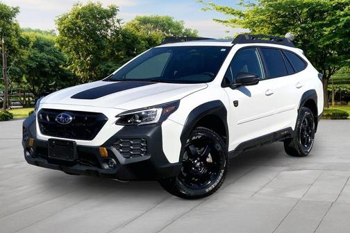 Crystal White Pearl 2025 Subaru Outback Wilderness