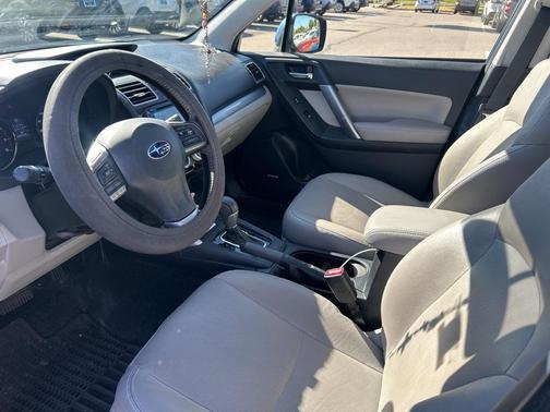 2016 Subaru Forester 2.5i Touring
