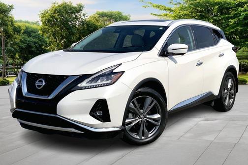 White 2019 Nissan Murano Platinum