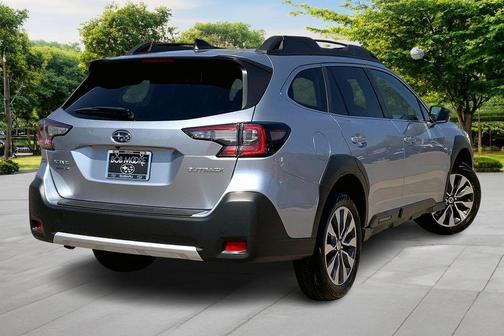 Ice Silver Metallic 2025 Subaru Outback Limited